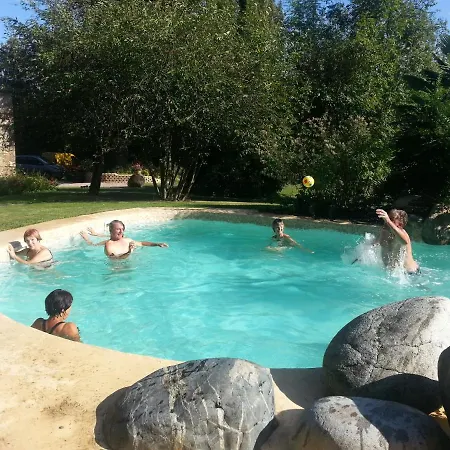 Domaine Vega Oda ve Kahvaltı 3*