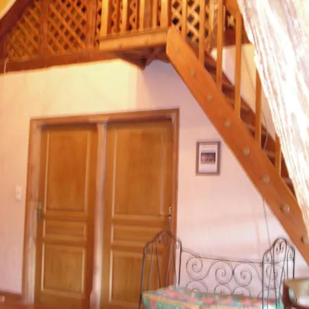 Domaine Vega Oda ve Kahvaltı 3*