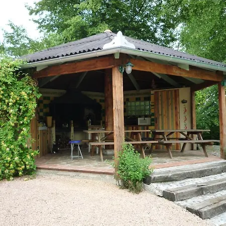 Domaine Vega Oda ve Kahvaltı 3*